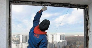 Демонтаж остекления балкона в Бугульме - цена от 565 руб. - Сварной-Бгл